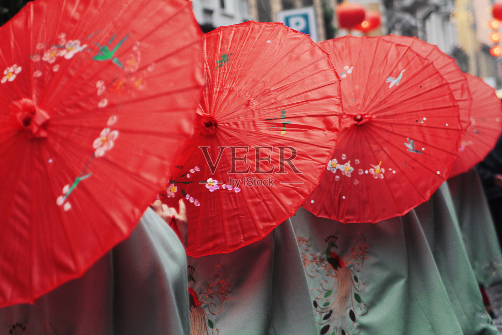 Ombrelli rossi - Capodanno Cinese - 春节 Chunjie - Sfilata 游行 youxing照片摄影图片