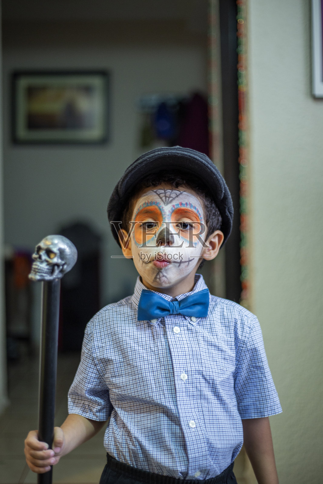 拉丁儿童墨西哥头骨化妆，卡特琳照片摄影图片