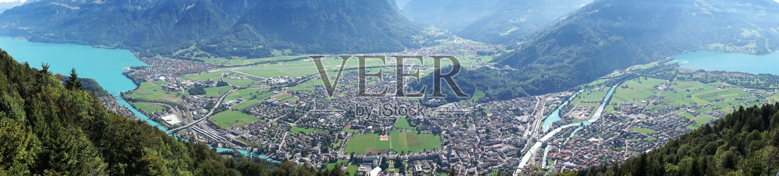 瑞士因特拉肯小镇全景照片摄影图片