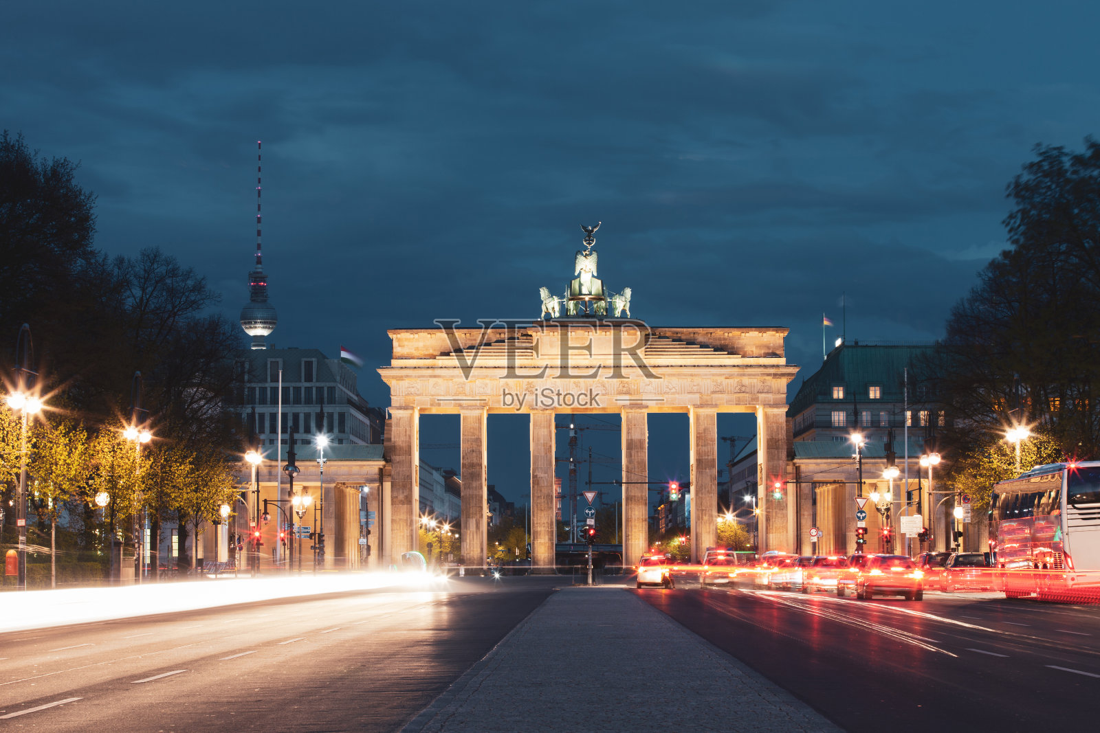 柏林-勃兰登堡门的夜晚照片摄影图片