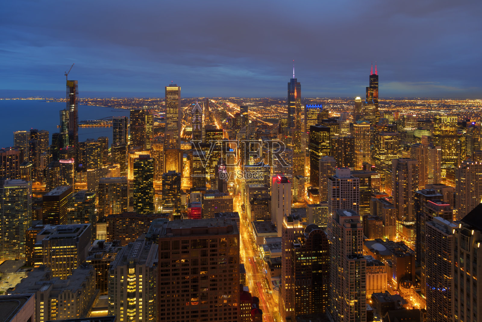 夜晚照亮的芝加哥天际照片摄影图片