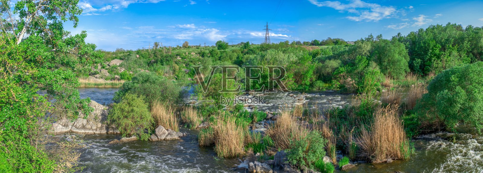 乌克兰米吉亚村附近的南巴格河照片摄影图片