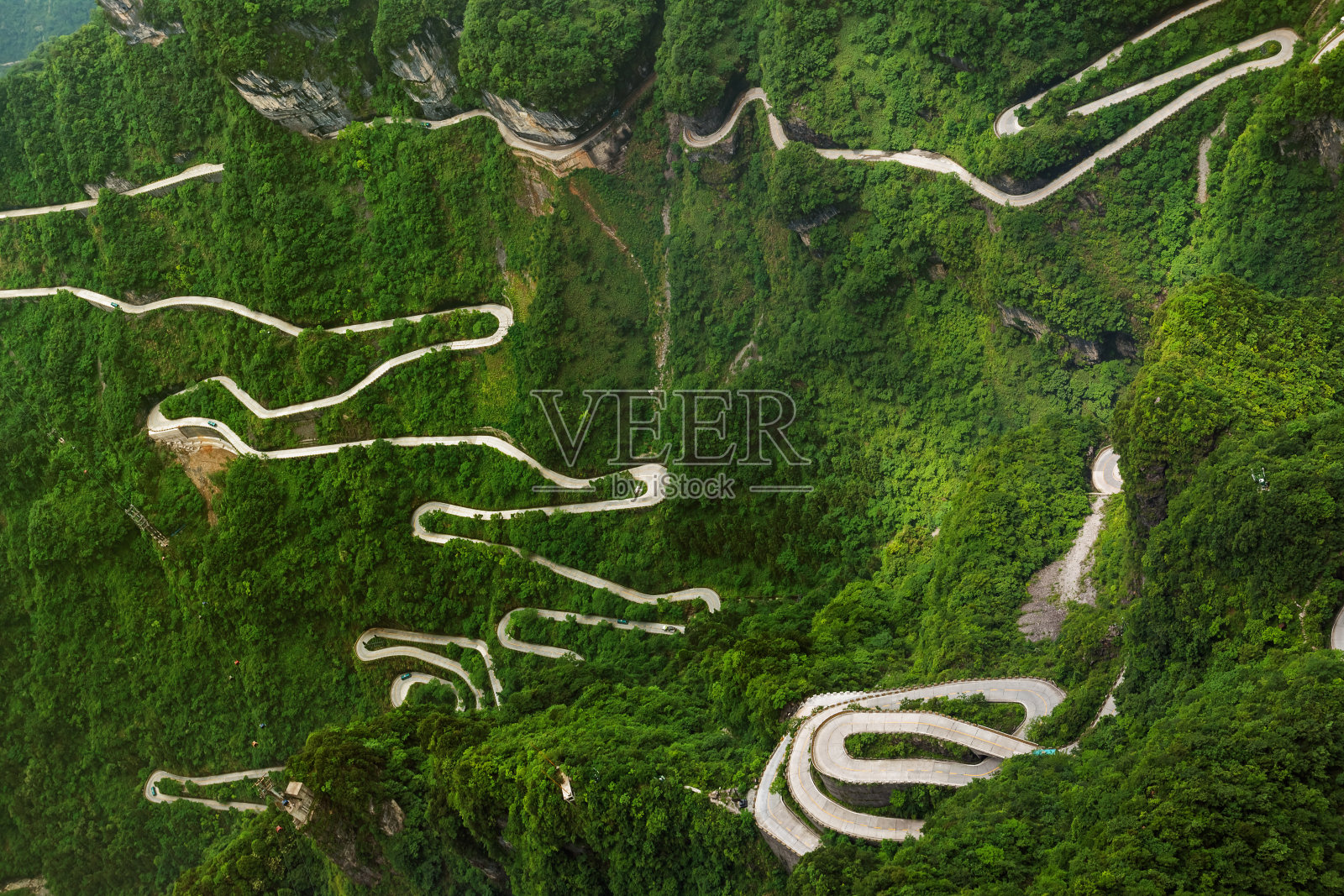 山路在天门山自然公园-中国照片摄影图片
