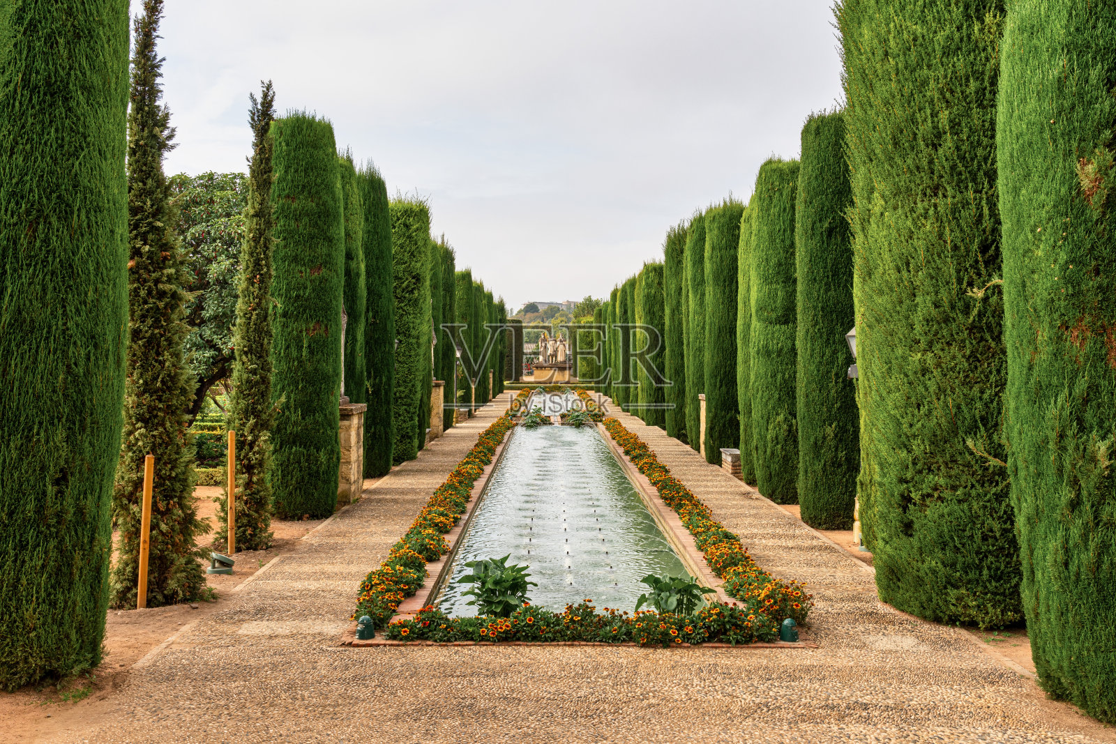 西班牙安达卢西亚科尔多瓦的基督教君主阿尔卡扎花园照片摄影图片