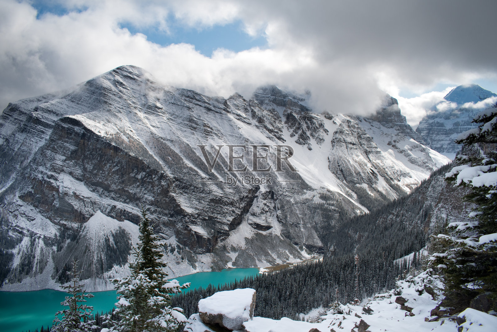 班夫，加拿大-山脉照片摄影图片