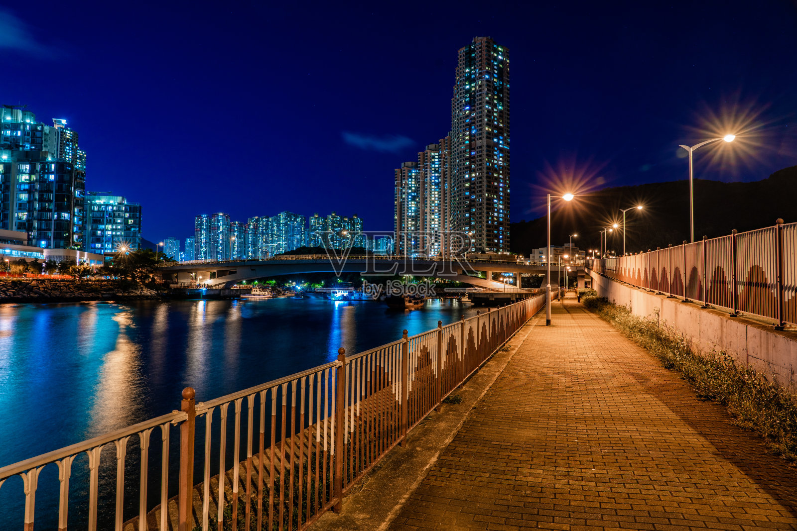 香港将军澳的高层住宅大厦照片摄影图片