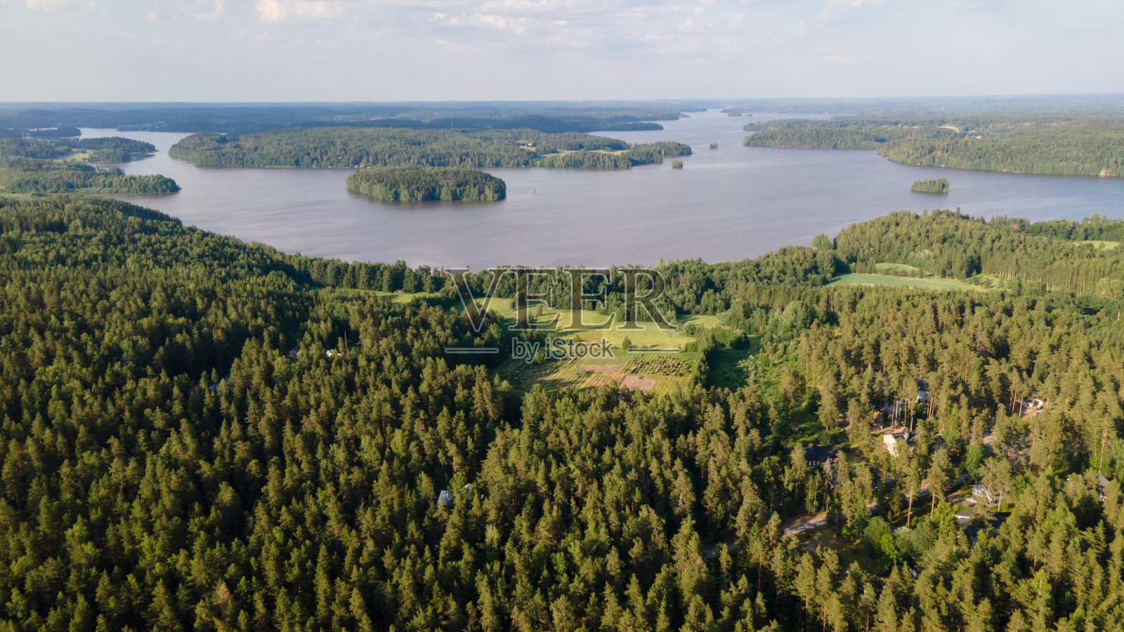芬兰Nummela的hidenvesi湖照片摄影图片