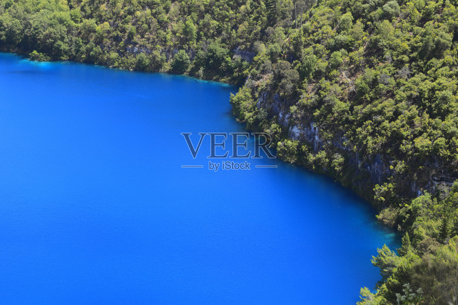 蓝湖甘比尔山南澳大利亚活力火山照片摄影图片