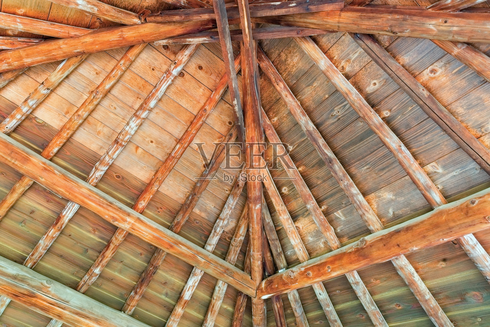 美丽的木制屋顶从内部照片摄影图片