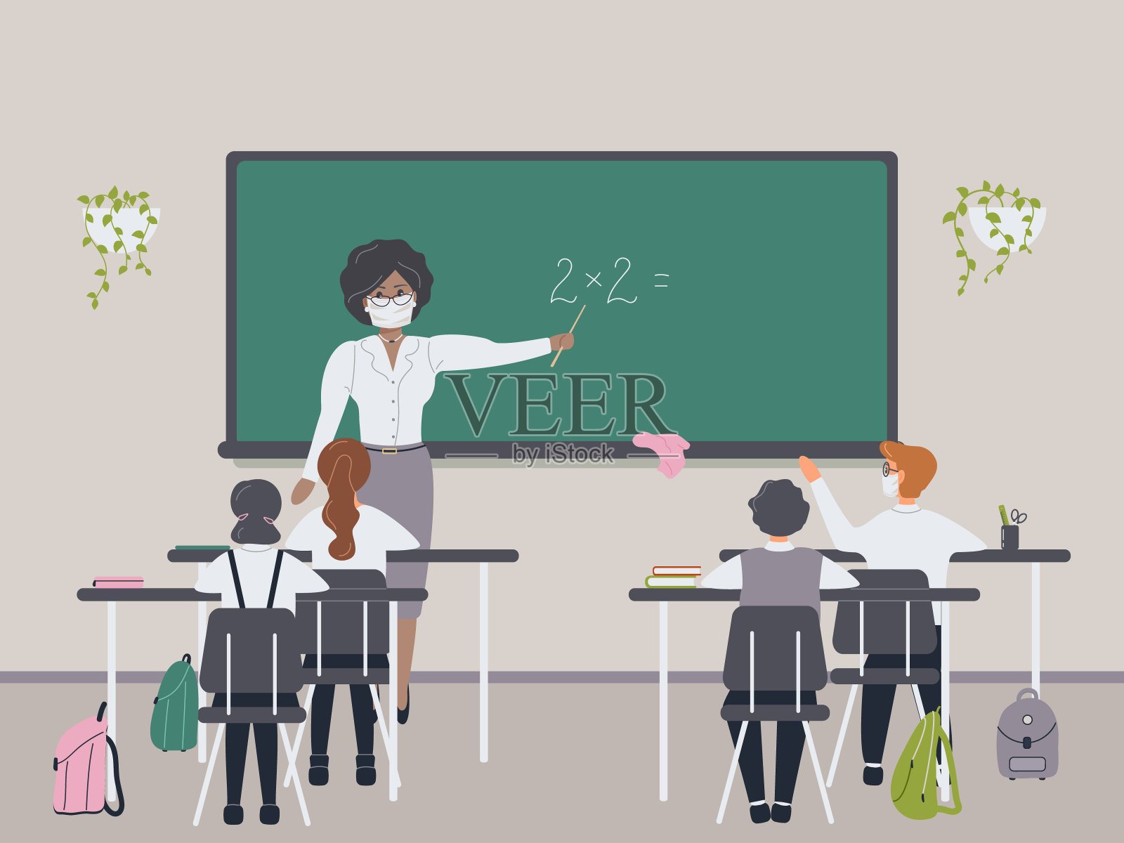 非洲女数学老师在黑板旁向小学生或孩子解释乘法。一位年轻女性教坐在课桌前的孩子们数学或算术。向量插画图片素材