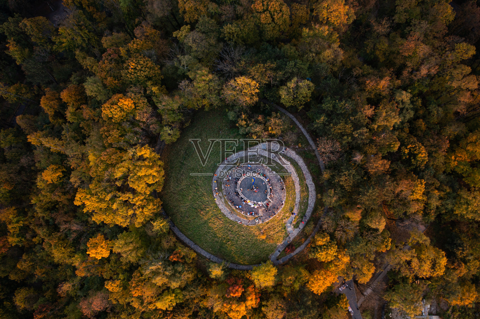 利沃夫高堡山卢布林高地的鸟瞰图照片摄影图片