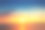 海面上美丽的云景，夕阳的镜头素材图片