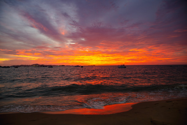 Sunset on the Pattaya Beach